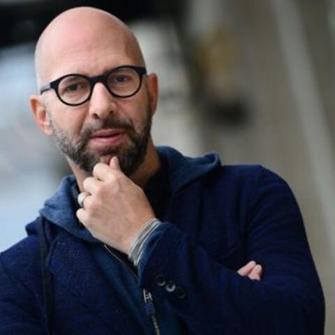 Neil Strauss, journalist and author, Recommending BestBooks