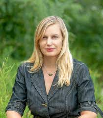 Maria Hummel, Recommending BestBooks